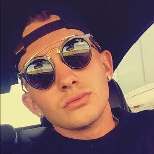 Meet your Posher, Benjamin